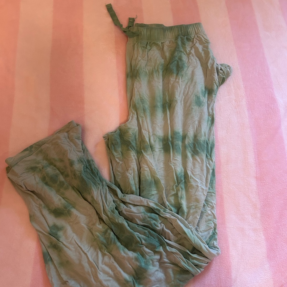 Victoria’s Secret Green Tie-Dye Pajama Pants
